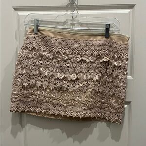 Sans Souci lace mini skirt
